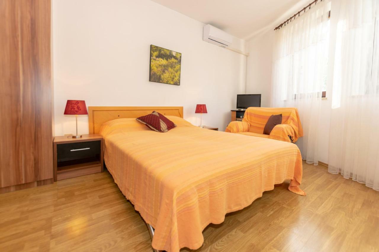 Apartments Mirjana بولا المظهر الخارجي الصورة