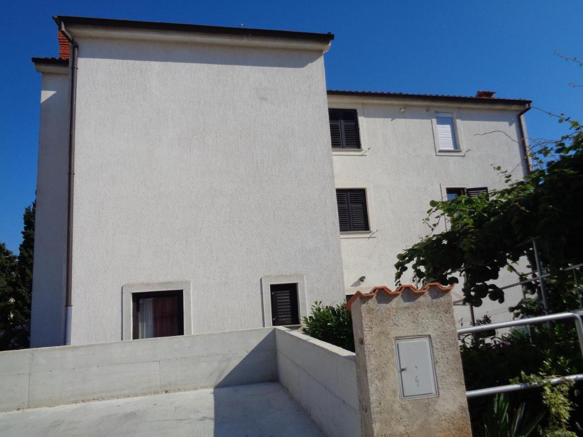 Apartments Mirjana بولا المظهر الخارجي الصورة